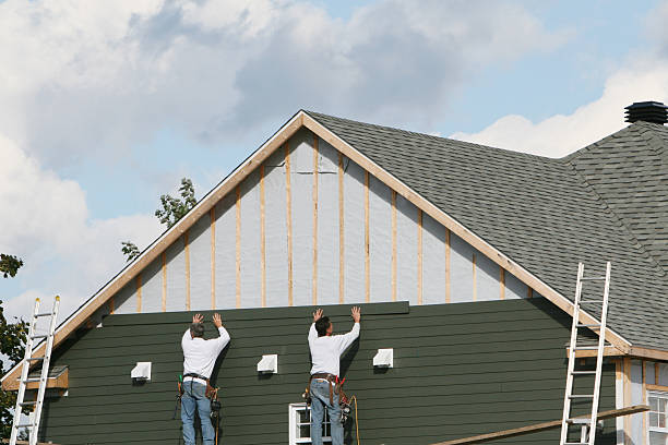Professional Vinyl Siding technician working in Hillsborough, NJ